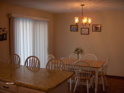 dining area right off of the kitchen
